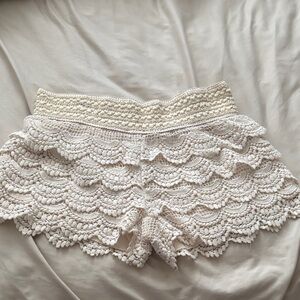 Jolt Cream Lace tiered Shorts layered crochet size small juniors women’s